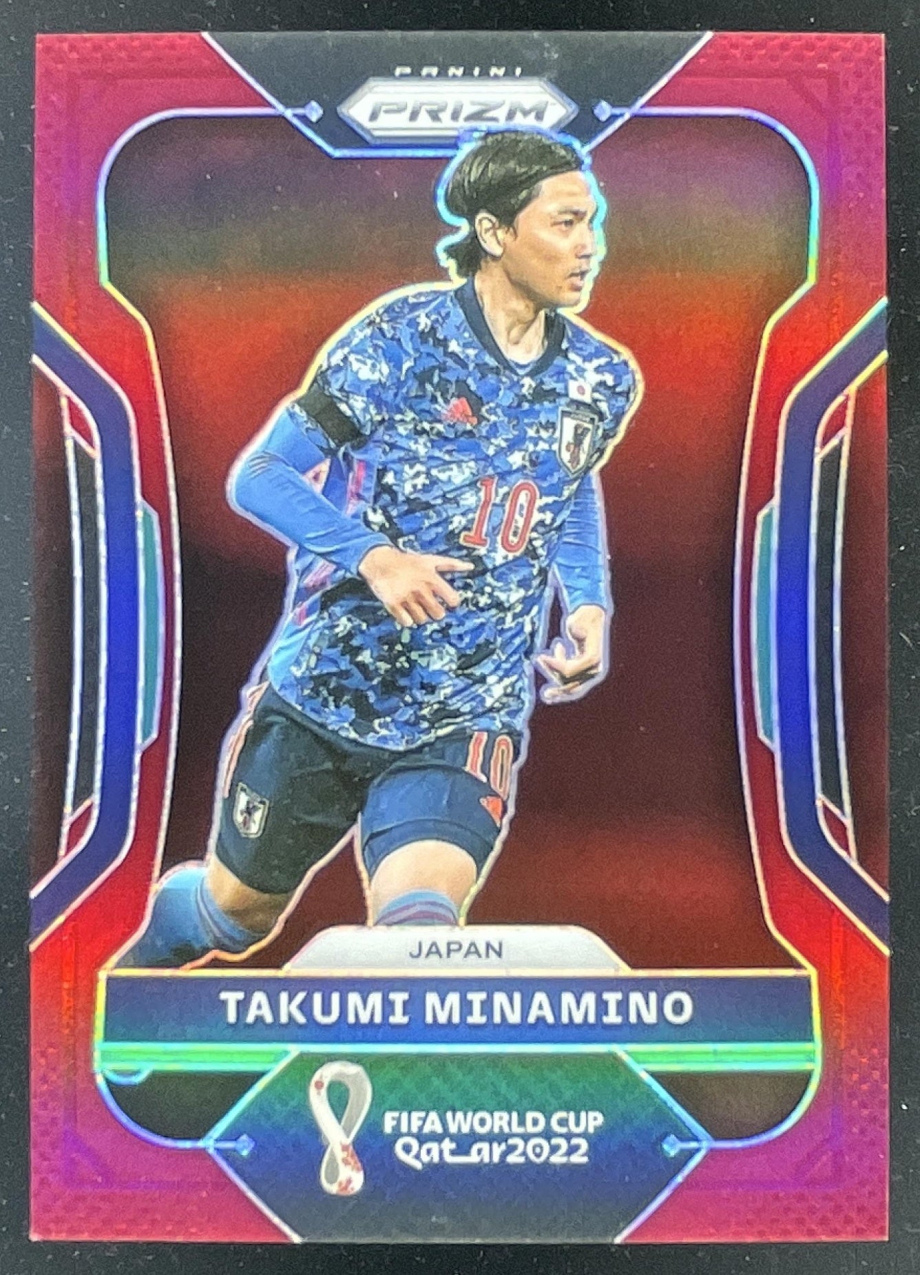 2022-23 Panini Prizm World Cup Maroon #133 Takumi Minamino /22