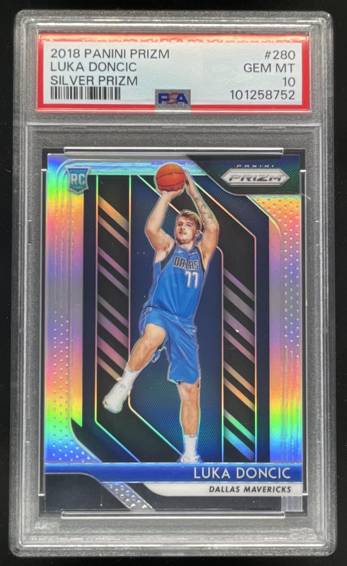 2018-19 Panini Prizm Prizms Silver #280 Luka Doncic RC PSA 10