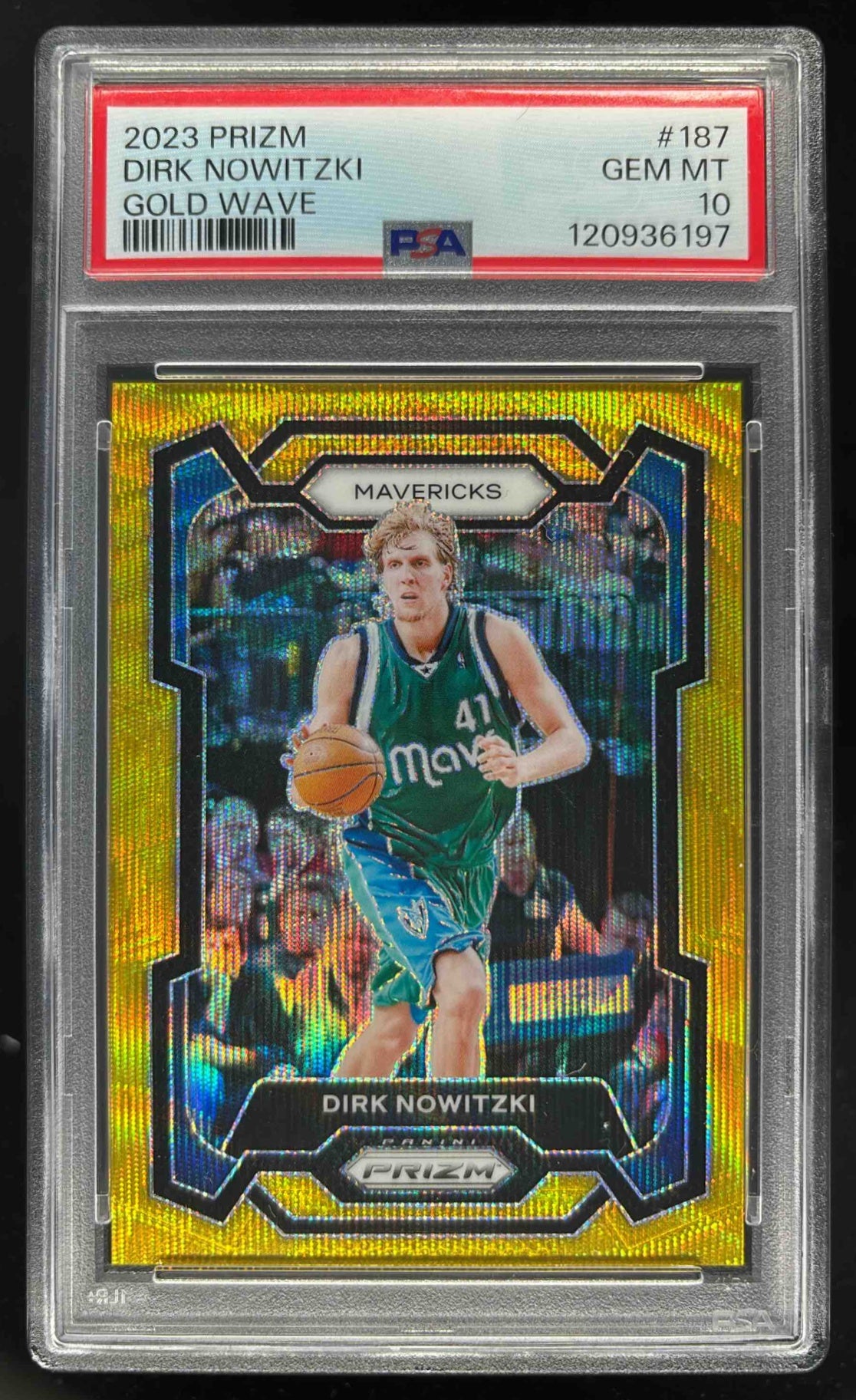 2023-24 Panini Prizm Prizms Gold Wave #187 Dirk Nowitzki /10