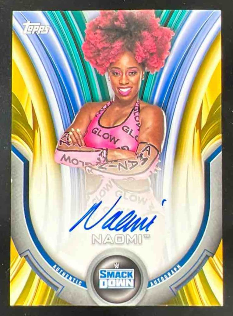 2020 Topps WWE Women's Division Roster Autographs Gold #A-NM Naomi